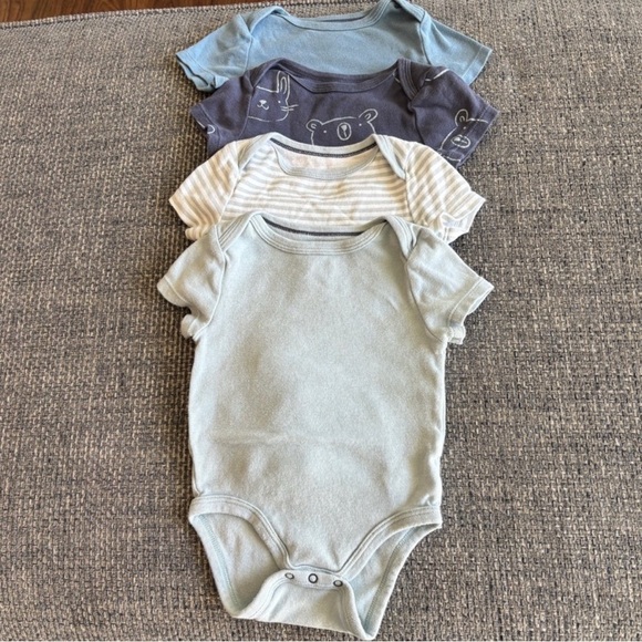 👶 Lot of 10 Baby Bodysuits – Size 6–9 Months - Picture 1 of 3